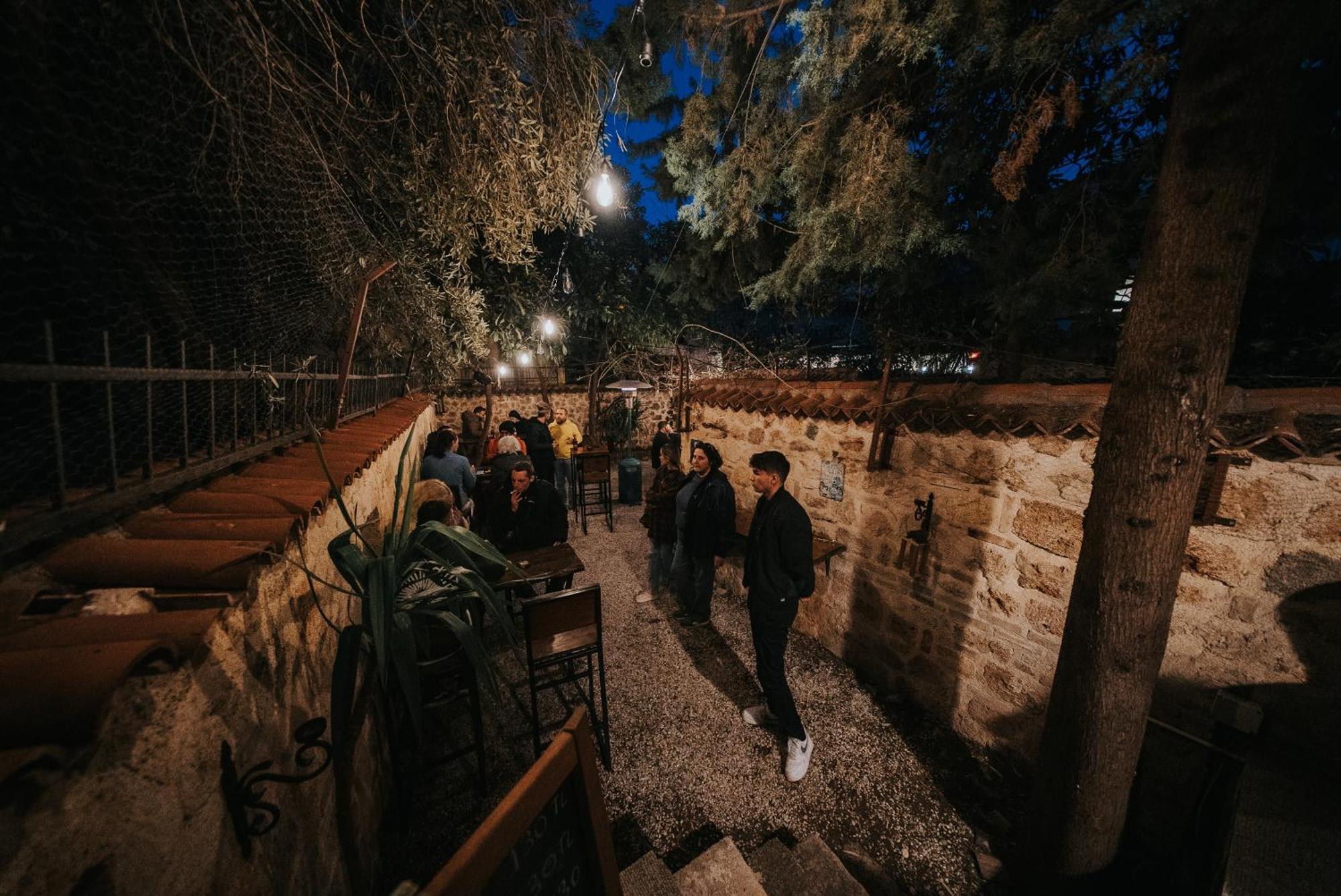 Kuyu Beergarden Hostel Antália Exterior foto